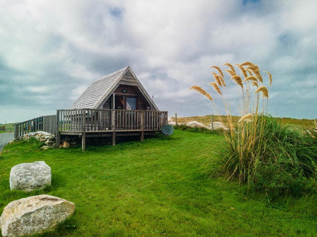 Swan View Lodge - North Uist Локмади Екстериор снимка