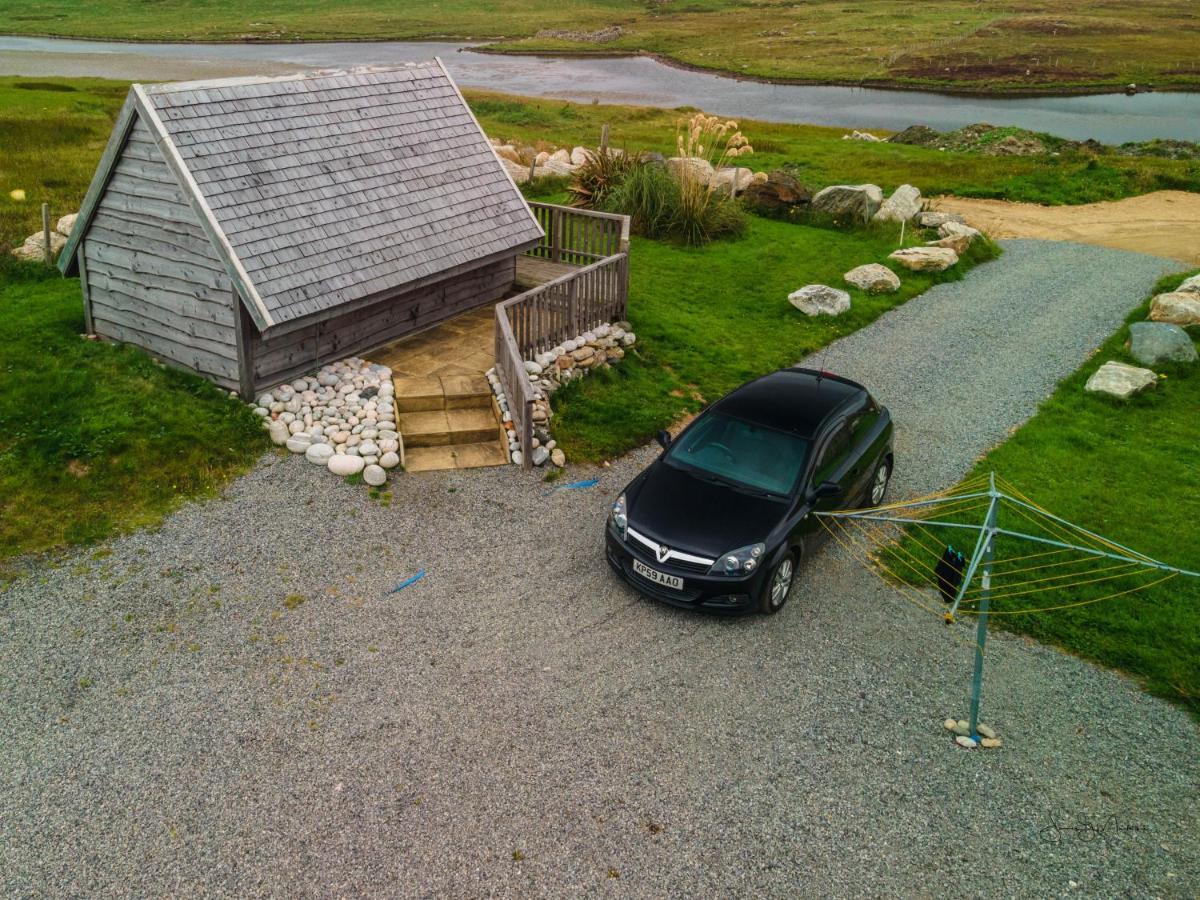 Swan View Lodge - North Uist Локмади Екстериор снимка